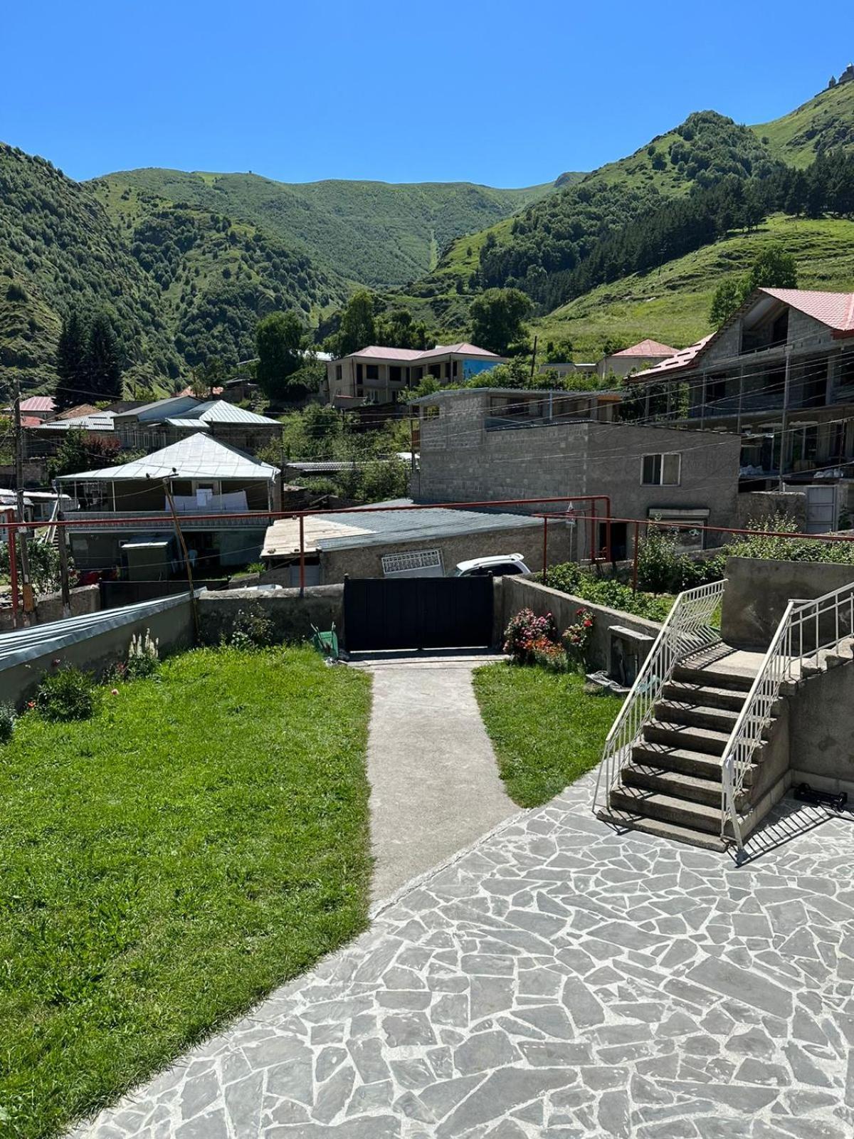 Polaris Kazbegi Ξενοδοχείο Εξωτερικό φωτογραφία